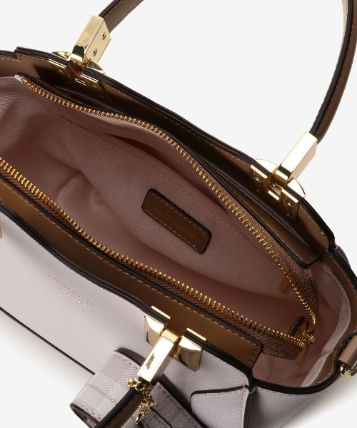 & chouette(アンドシュエット)の「リップケース付きハンドル金具トート(ハンドバッグ・レディース・オフホワイト/ライトブルー/ラベンダー・FREE)」の20枚目の写真