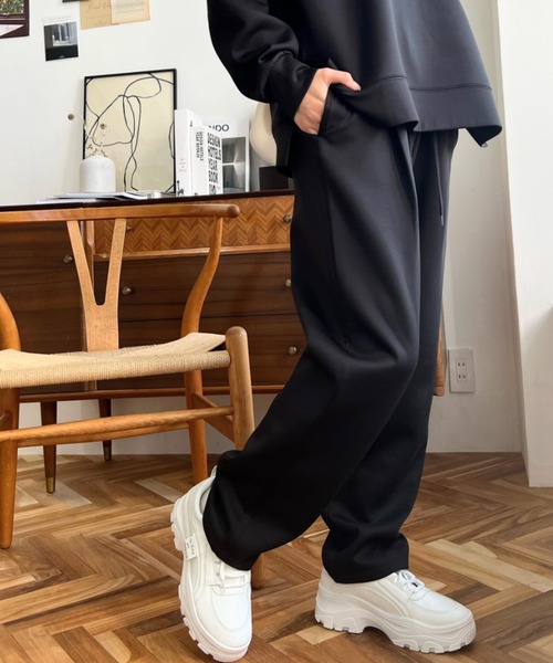 moment+（モーメントプラス）の「【セットアップ対応】ダンボールイージータックパンツ（その他パンツ・レディース・ブラック/アイボリー/グレイッシュベージュ・M/L）」の20枚目の写真