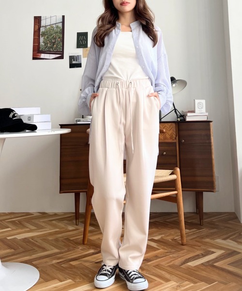 moment+（モーメントプラス）の「【セットアップ対応】ダンボールイージータックパンツ（その他パンツ・レディース・ブラック/アイボリー/グレイッシュベージュ・M/L）」の8枚目の写真