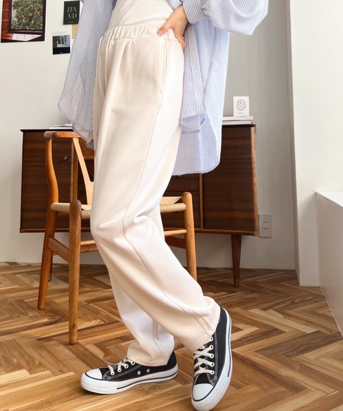 moment+（モーメントプラス）の「【セットアップ対応】ダンボールイージータックパンツ（その他パンツ・レディース・ブラック/アイボリー/グレイッシュベージュ・M/L）」の5枚目の写真