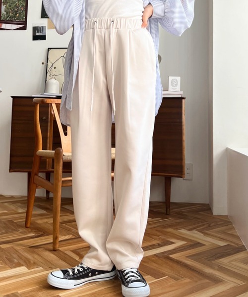 moment+（モーメントプラス）の「【セットアップ対応】ダンボールイージータックパンツ（その他パンツ・レディース・ブラック/アイボリー/グレイッシュベージュ・M/L）」の4枚目の写真