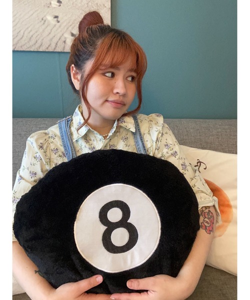 LooMeeMooRooM（ルーミームールーム）の「8ボールクッション50cm