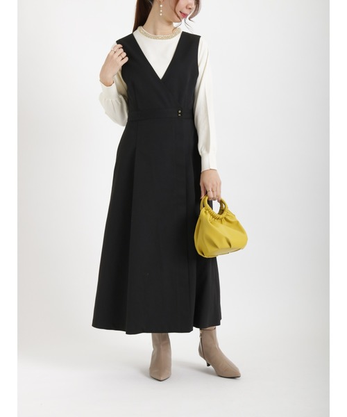 Te chichi（テチチ）の「ラップ風Aラインジャンパースカート