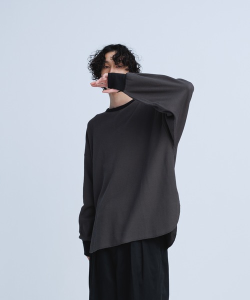 ADAM ET ROPE'(アダムエロペ)の「【WEB限定】ボリュームスリーブ サーマル ロングスリーブ カットソー / 2トーン / ユニセックス(Tシャツ/カットソー・メンズ・ホワイト/ブラック/グレー・M/L)」の12枚目の写真