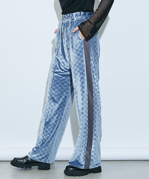 Lui's（ルイス）の「ドロストベロアラインパンツ（その他パンツ・レディース・ブラック/ブラウン/サックスブルー・FREE）」の16枚目の写真