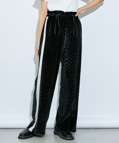 Lui's（ルイス）の「ドロストベロアラインパンツ（その他パンツ・レディース・ブラック/ブラウン/サックスブルー・FREE）」の15枚目の写真