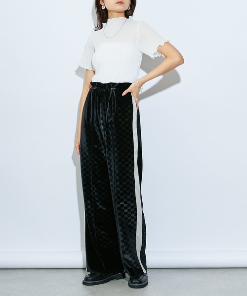 Lui's（ルイス）の「ドロストベロアラインパンツ（その他パンツ・レディース・ブラック/ブラウン/サックスブルー・FREE）」の11枚目の写真