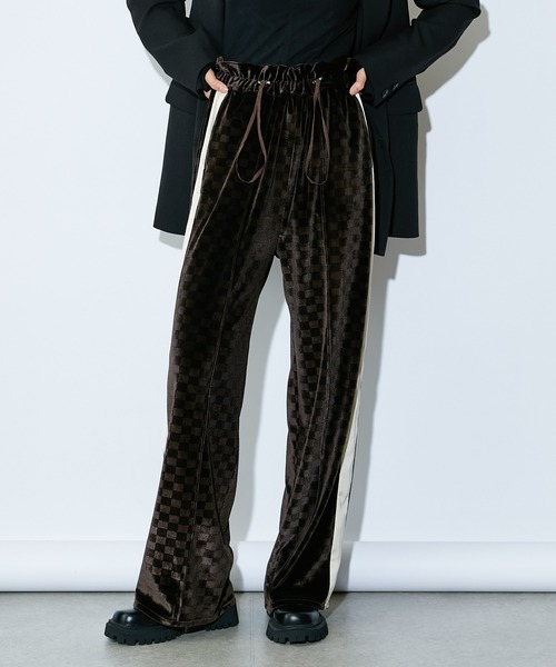 Lui's（ルイス）の「ドロストベロアラインパンツ（その他パンツ・レディース・ブラック/ブラウン/サックスブルー・FREE）」の20枚目の写真