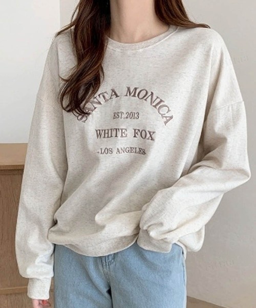 Dalfwin(ダールフィン)の「韓国ファッションMONICA刺繍ロゴオーバーサイズスウェット(スウェット・レディース・ネイビー/グレー/オートミール・FREE)」の2枚目の写真