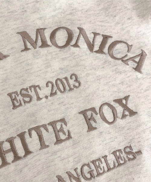 Dalfwin(ダールフィン)の「韓国ファッションMONICA刺繍ロゴオーバーサイズスウェット(スウェット・レディース・ネイビー/グレー/オートミール・FREE)」の11枚目の写真