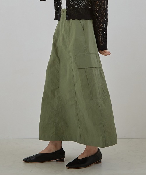 PAPAVER(パパヴェル)の「【PAPAVER】ミリタリーフレアーSK(スカート・レディース・ブラック/カーキ/アイボリー・MEDIUM)」の3枚目の写真