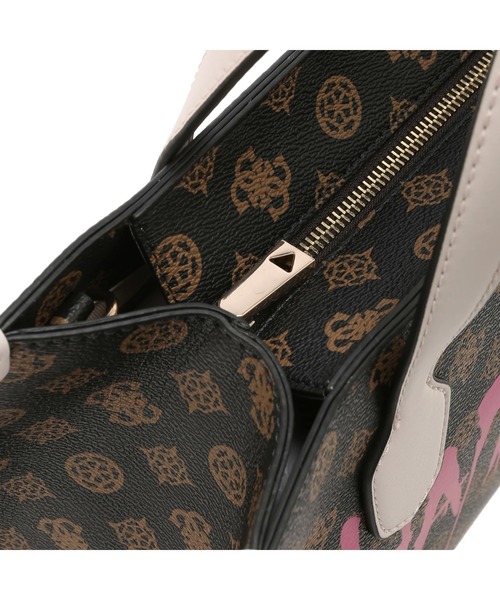 Guess（ゲス）の「GUESS X BRANDALISED(R) WITH GRAFFITI BY BANKSY 2 Compartment