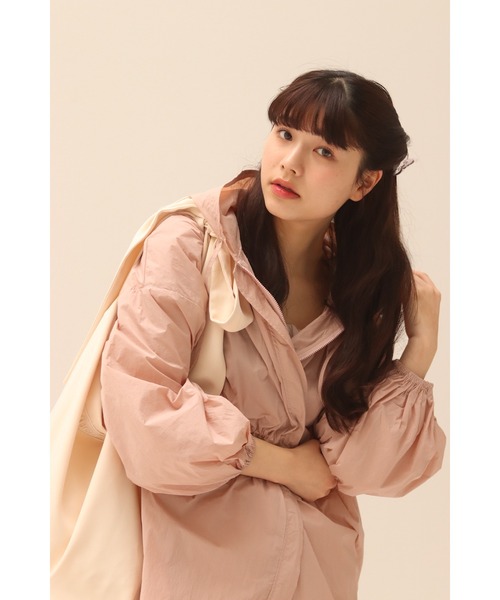 年末のプロモーション特価！ muguet（ミュゲ）の「airy spring parker（マウンテン zip ジャケット・アウター