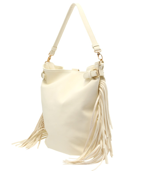 Chico(チコ)の「フリンジ付2WAYリュック(バックパック/リュック・レディース・グレー/ホワイト/カーキ・FREE)」の17枚目の写真