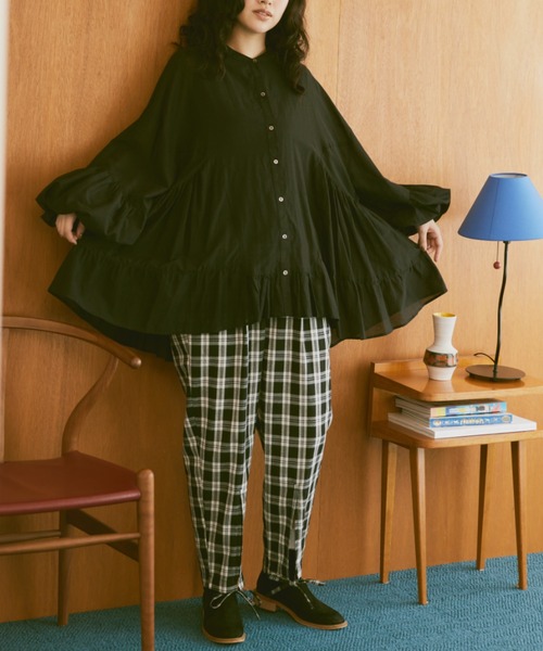 Libra Cue(リブラ キュー)の「バルーンスリーブティアードブラウス(シャツ/ブラウス・レディース・ブラック/ピンク/カーキ/アイボリー・FREE)」の13枚目の写真