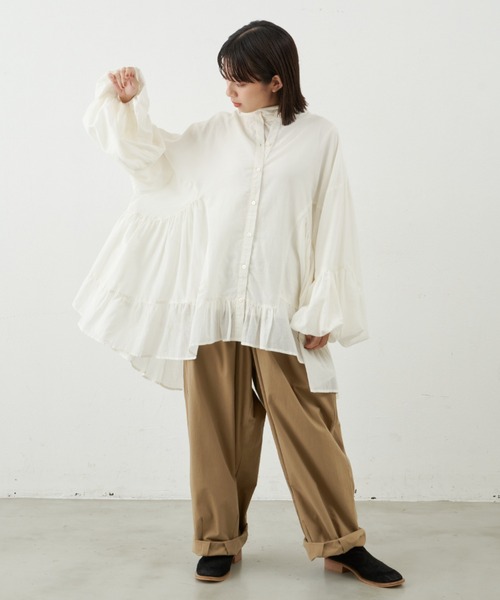 Libra Cue(リブラ キュー)の「バルーンスリーブティアードブラウス(シャツ/ブラウス・レディース・ブラック/ピンク/カーキ/アイボリー・FREE)」の15枚目の写真