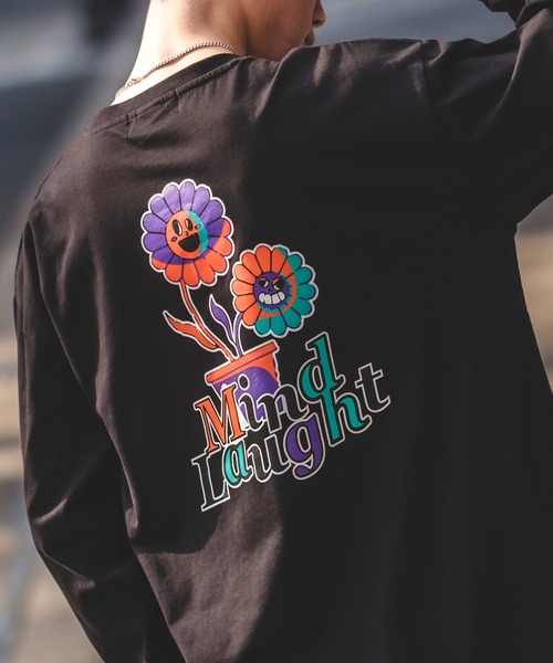 improves(インプローブス)の「【UAU】Mind Laught フラワープリント ロンT(Tシャツ/カットソー・メンズ・ホワイト/ブラック/ブラック系その他/ホワイト系その他・MEDIUM/LARGE/X-LARGE)」の3枚目の写真