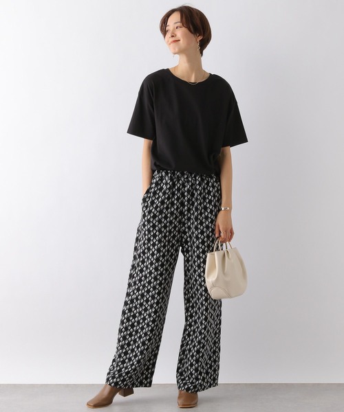 LEPSIM（レプシィム）の「マルチキノウベーシックT　163542（Tシャツ/カットソー・レディース・ブラック/グレー/オフホワイト/カーキ/ライトグリーン/ラベンダー・MEDIUM/SMALL）」の7枚目の写真