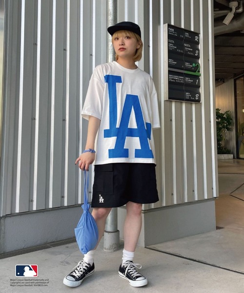 MLB(メジャーリーグベースボール)の「【MLB/エムエルビー】ロゴ刺繍カーゴショートパンツ(その他パンツ・メンズ・カーキ/ブラック/ネイビー・MEDIUM/LARGE)」の5枚目の写真