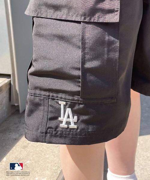 MLB(メジャーリーグベースボール)の「【MLB/エムエルビー】ロゴ刺繍カーゴショートパンツ(その他パンツ・メンズ・カーキ/ブラック/ネイビー・MEDIUM/LARGE)」の20枚目の写真
