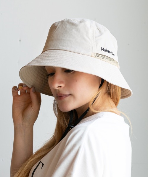 14+（イチヨンプラス）の「あご紐付き撥水サファリハット（ハット・レディース・ベージュ/ブラック/カーキ/オフホワイト・MEDIUM/LARGE）」の4枚目の写真