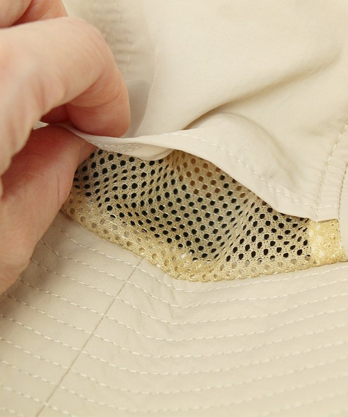 14+（イチヨンプラス）の「あご紐付き撥水サファリハット（ハット・レディース・ベージュ/ブラック/カーキ/オフホワイト・MEDIUM/LARGE）」の12枚目の写真