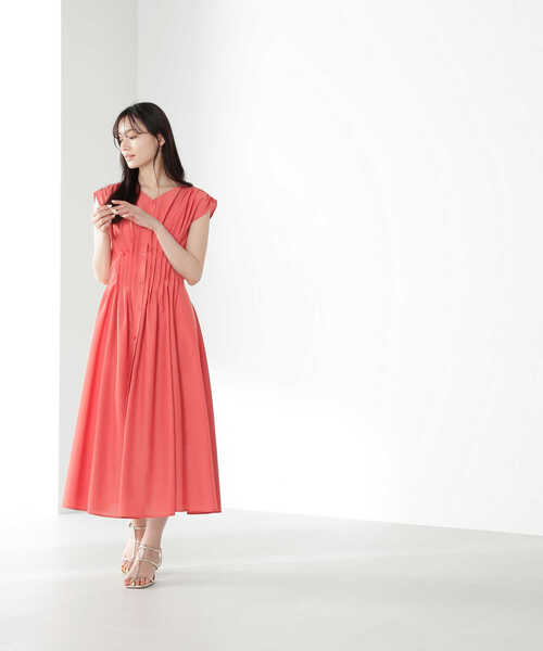 ナチュラルビューティーベーシック　ショルダーギャザーピンタックワンピースPS 楽天市場】【SALE／30%OFF】ショルダーギャザーピンタック