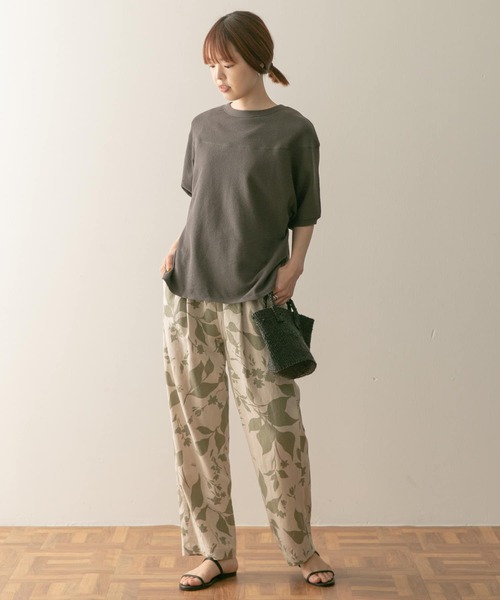 URBAN RESEARCH DOORS(アーバンリサーチドアーズ)の「スラブインレイ切替プルオーバー(Tシャツ/カットソー・レディース・チャコールグレー/オフホワイト/ライトカーキ・MEDIUM)」の12枚目の写真