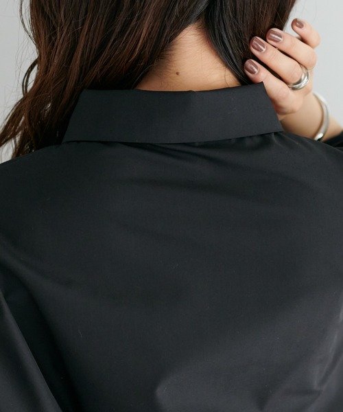 DISCOAT（ディスコート）の「袖バルーンクロップドシャツ（シャツ/ブラウス・レディース・オフホワイト/ブラック・FREE）」の14枚目の写真