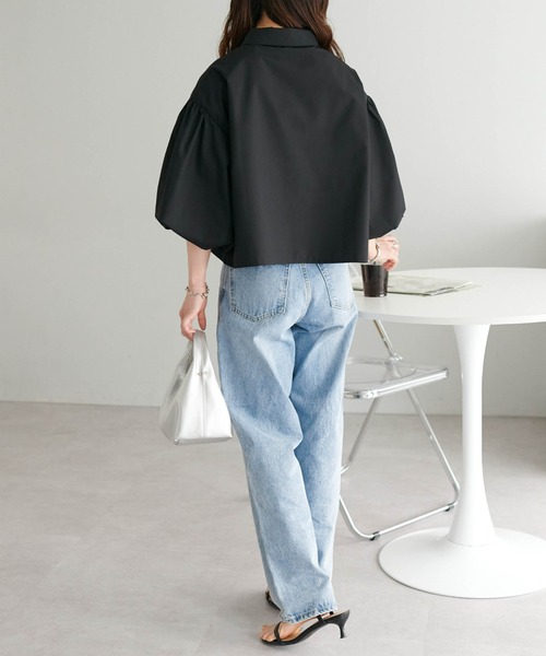 DISCOAT（ディスコート）の「袖バルーンクロップドシャツ（シャツ/ブラウス・レディース・オフホワイト/ブラック・FREE）」の6枚目の写真