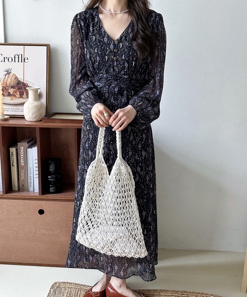 aimoha(アイモハ)の「花柄 Vネックシフォンワンピース (SS)(ワンピース・レディース・ベージュ/ブラック・MEDIUM/LARGE)」の11枚目の写真