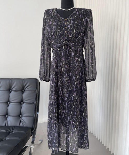 aimoha(アイモハ)の「花柄 Vネックシフォンワンピース (SS)(ワンピース・レディース・ベージュ/ブラック・MEDIUM/LARGE)」の7枚目の写真