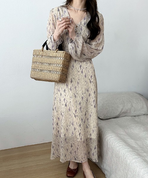 aimoha(アイモハ)の「花柄 Vネックシフォンワンピース (SS)(ワンピース・レディース・ベージュ/ブラック・MEDIUM/LARGE)」の22枚目の写真