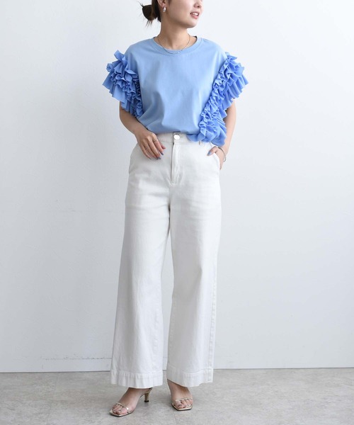 Eimee Law(エイミーロウ)の「アシメフリルTシャツ(Tシャツ/カットソー・レディース・ライトオリーブ/オフホワイト/ライトブルー/ブラック・38)」の9枚目の写真