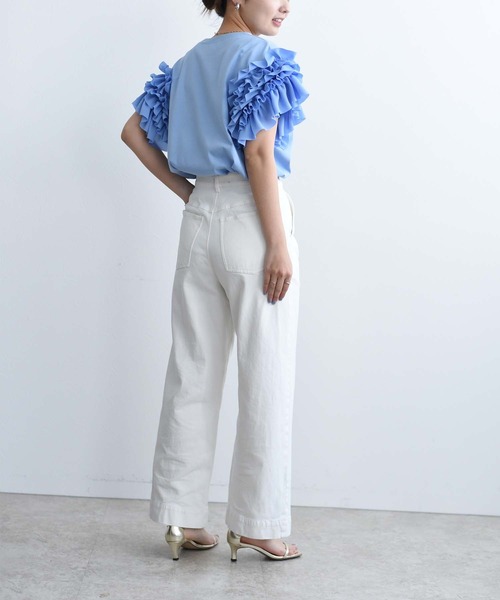 Eimee Law(エイミーロウ)の「アシメフリルTシャツ(Tシャツ/カットソー・レディース・ライトオリーブ/オフホワイト/ライトブルー/ブラック・38)」の14枚目の写真