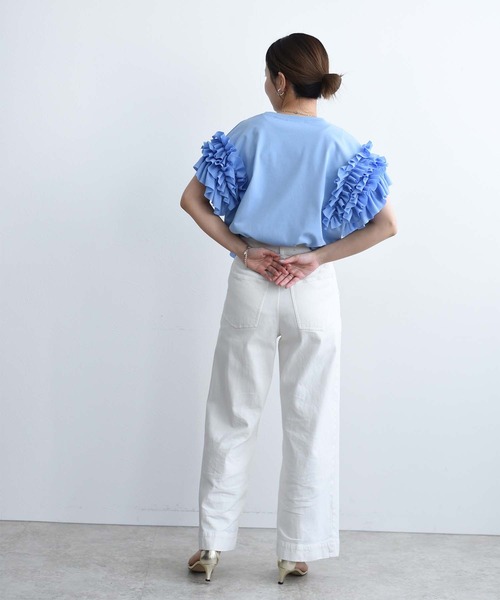 Eimee Law(エイミーロウ)の「アシメフリルTシャツ(Tシャツ/カットソー・レディース・ライトオリーブ/オフホワイト/ライトブルー/ブラック・38)」の15枚目の写真