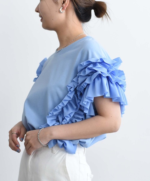 Eimee Law(エイミーロウ)の「アシメフリルTシャツ(Tシャツ/カットソー・レディース・ライトオリーブ/オフホワイト/ライトブルー/ブラック・38)」の19枚目の写真