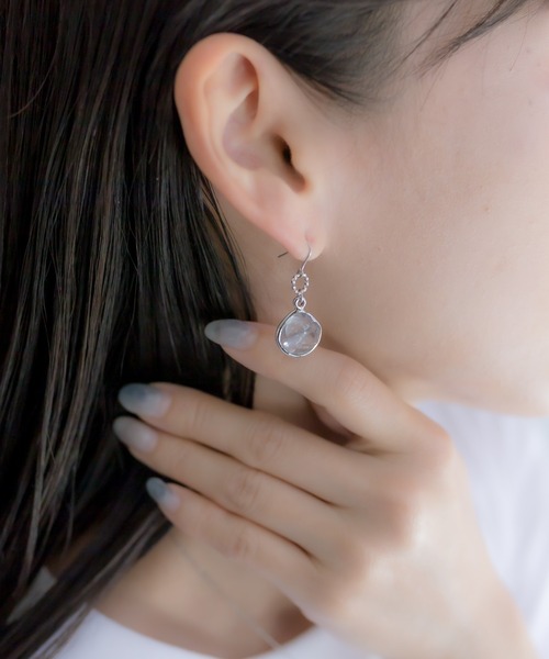 ear PAPILLONNER（イアパピヨネ）の「クリスタルエポピアス（ピアス（両耳用）・レディース・シルバー/ゴールド・FREE）」の10枚目の写真
