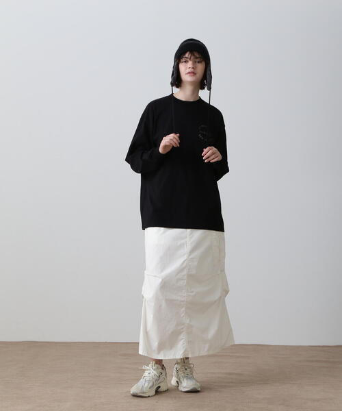 AVIREX(アヴィレックス)の「《直営店限定》L/S VARSITY LOGO T-SHIRT/ バーシティロゴTシャツ(Tシャツ/カットソー・レディース・ホワイト系2/ダークグリーン系/ブラック・F)」の6枚目の写真