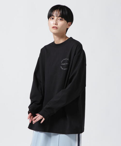 AVIREX(アヴィレックス)の「《直営店限定》L/S VARSITY LOGO T-SHIRT/ バーシティロゴTシャツ(Tシャツ/カットソー・レディース・ホワイト系2/ダークグリーン系/ブラック・F)」の8枚目の写真