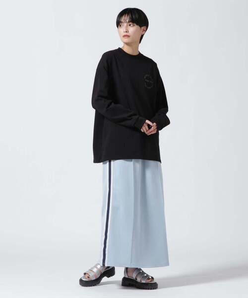 AVIREX(アヴィレックス)の「《直営店限定》L/S VARSITY LOGO T-SHIRT/ バーシティロゴTシャツ(Tシャツ/カットソー・レディース・ホワイト系2/ダークグリーン系/ブラック・F)」の9枚目の写真