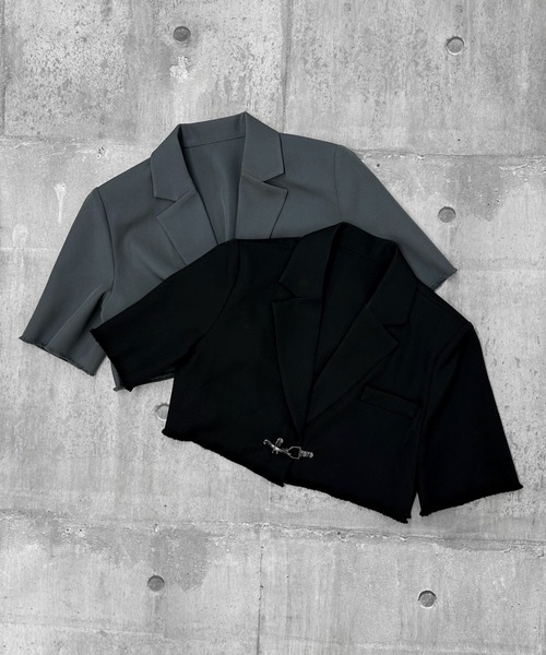 LVEU.（ラブユ.）の「【セットアップ対応】Design hook cropped