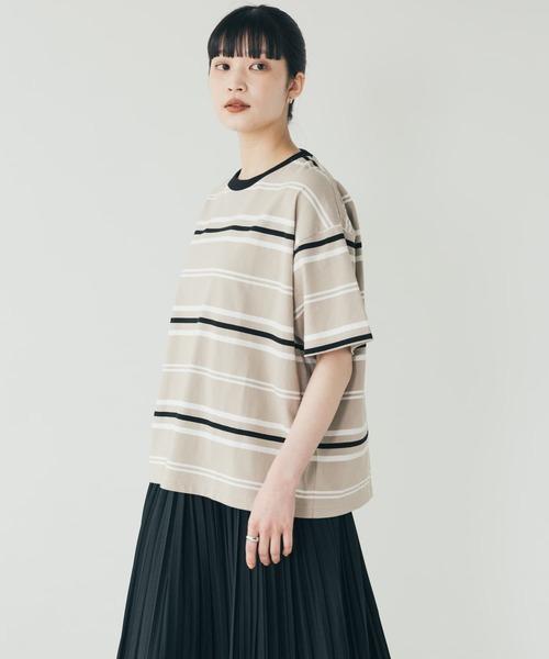 FORK&SPOON（フォークアンドスプーン）の「FORK&SPOON　ランダムボーダーTシャツ（Tシャツ/カットソー・レディース・ベージュ/ネイビー・1）」の3枚目の写真