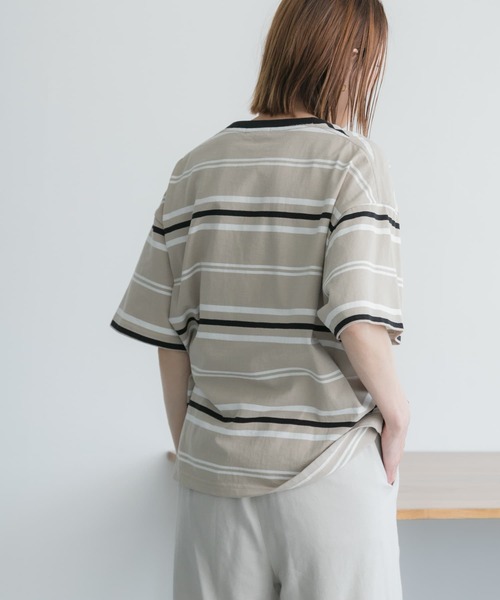 FORK&SPOON（フォークアンドスプーン）の「FORK&SPOON　ランダムボーダーTシャツ（Tシャツ/カットソー・レディース・ベージュ/ネイビー・1）」の7枚目の写真