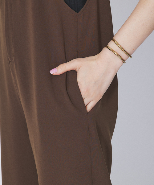 Rouge vif（ルージュヴィフ）の「ドライタッチストレッチサロペット（サロペット/オーバーオール・レディース・ブラック/ブラウン・フリー）」の17枚目の写真