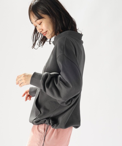 niko and（ニコアンド）の「ビンテージ風ロゴドロストプルオーバー