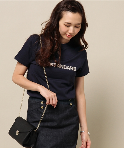 ELFORBR（エルフォーブル）の「スタンダードフロッキープリントロゴＴシャツ（Tシャツ/カットソー・レディース・ホワイト/ネイビー・MEDIUM）」の2枚目の写真