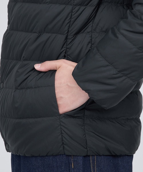 無印良品（ムジルシリョウヒン）の「軽量ダウンノーカラージャケット（帯電防止裏地）（ダウンジャケット/コート・メンズ・ブラウン系1/ダークグレー/ボルドー/ブラック・XXL/M/XL/L/XS/S）」の9枚目の写真