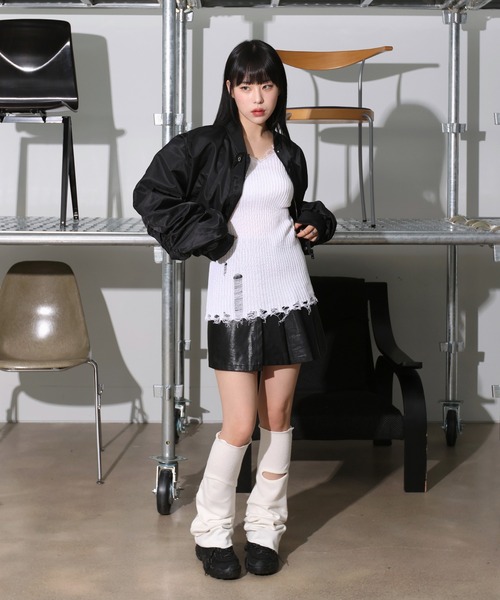 FOLLOWIN（フォロウィン）の「[季節の変わり目に必須アイテム！]シャーリングスリーブカジュアル＆クロップドエアジャンパーブルゾン（ブルゾン・レディース・カーキ/ブラック・FREE）」の21枚目の写真