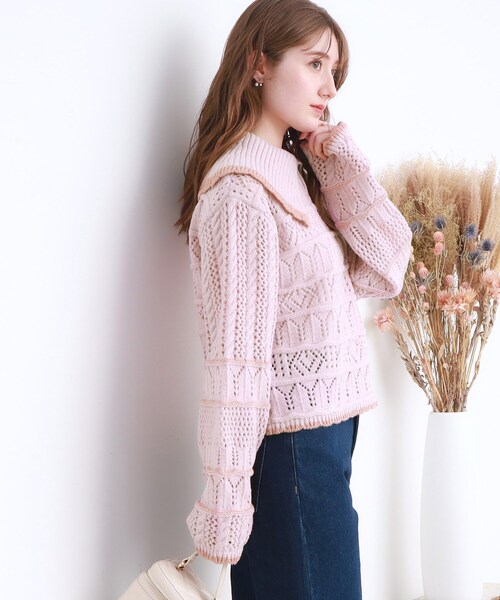 couture brooch（クチュールブローチ）の「◆透かし編みビッグカラーニット（ニット/セーター・レディース・オフホワイト/ピンク系/チャコールグレー・38）」の18枚目の写真